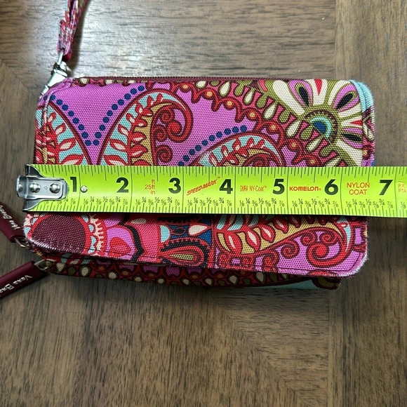 Vera‎ Bradley wristlet - Picture 15 of 16